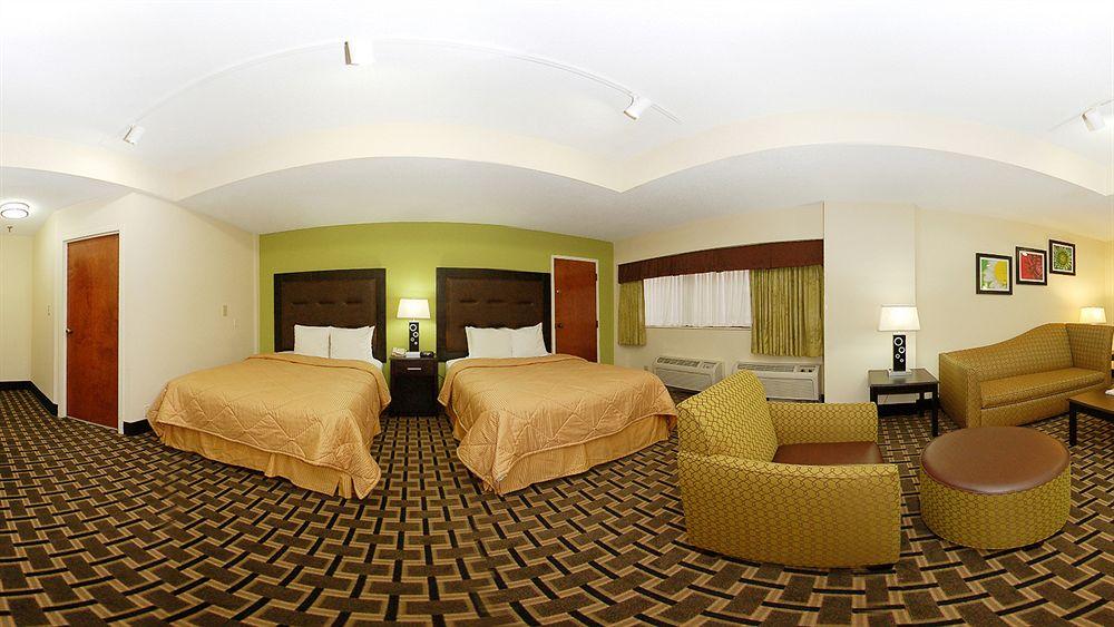 Quality Inn & Suites Greenville Near Downtown Экстерьер фото